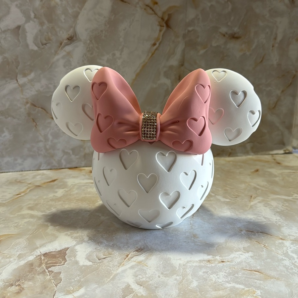 Disney: Minnie Mouse makeup tumbler